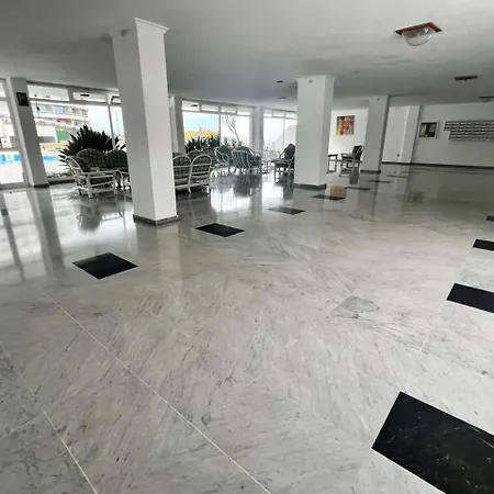 Apartamento Con Piscina شقة